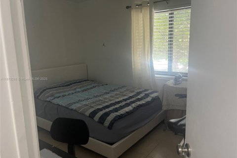 Condo in Sunrise, Florida, 2 bedrooms  № 1923338 - photo 9