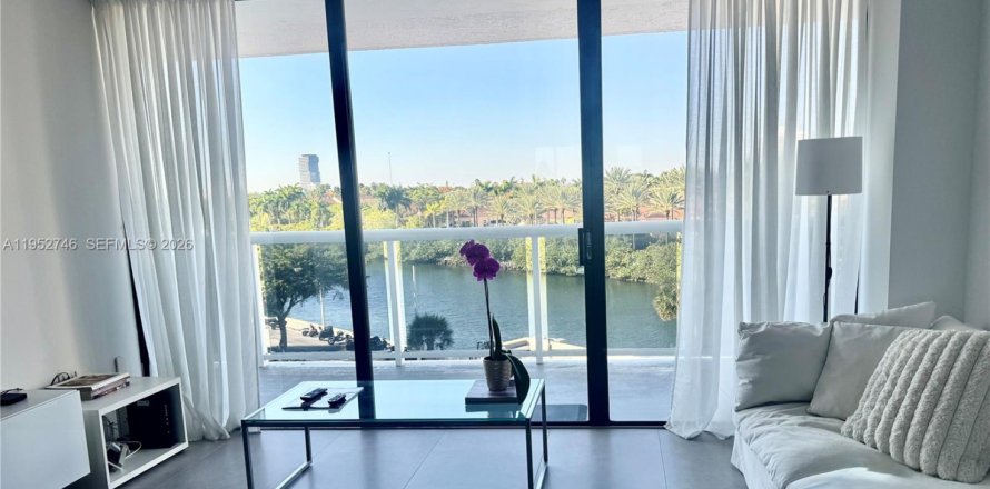 Condominio en Aventura, Florida, 2 dormitorios № 2153210