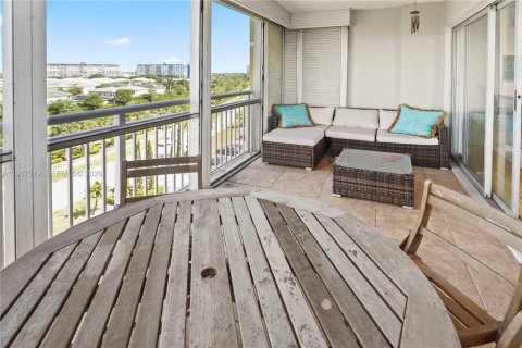 Copropriété à louer à Hollywood, Floride: 2 chambres, 119.29 m2 № 2028686 - photo 15