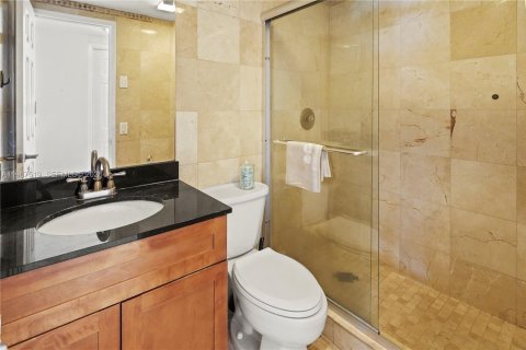 Copropriété à louer à Hollywood, Floride: 2 chambres, 119.29 m2 № 2028686 - photo 17