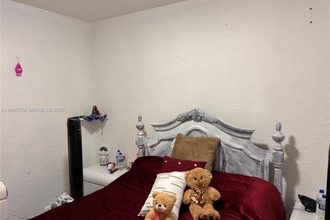 Condo in Hialeah, Florida, 3 bedrooms  № 2081197 - photo 13