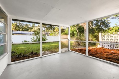 Villa ou maison à vendre à Venice, Floride: 2 chambres, 75.72 m2 № 2391081 - photo 27