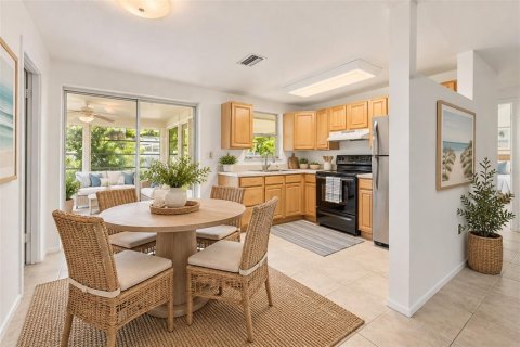 Villa ou maison à vendre à Venice, Floride: 2 chambres, 75.72 m2 № 2391081 - photo 12