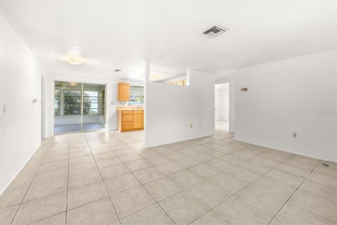 Villa ou maison à vendre à Venice, Floride: 2 chambres, 75.72 m2 № 2391081 - photo 9