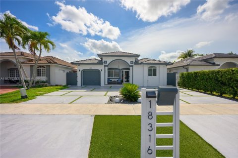 Купить виллу или дом в Майами, Флорида 3 спальни, 138.05м2, № 1957789 - фото 6