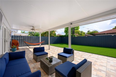 Купить виллу или дом в Майами, Флорида 3 спальни, 138.05м2, № 1957789 - фото 14