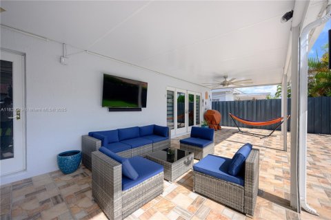 Купить виллу или дом в Майами, Флорида 3 спальни, 138.05м2, № 1957789 - фото 13