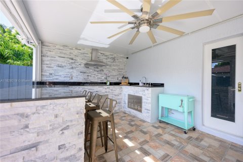 Купить виллу или дом в Майами, Флорида 3 спальни, 138.05м2, № 1957789 - фото 12