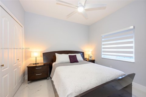 Купить виллу или дом в Майами, Флорида 3 спальни, 138.05м2, № 1957789 - фото 28
