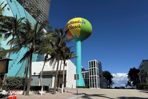 Condominio en venta en Hallandale Beach, Florida, 2 dormitorios, 101.45 m2 № 2429792 - foto 17