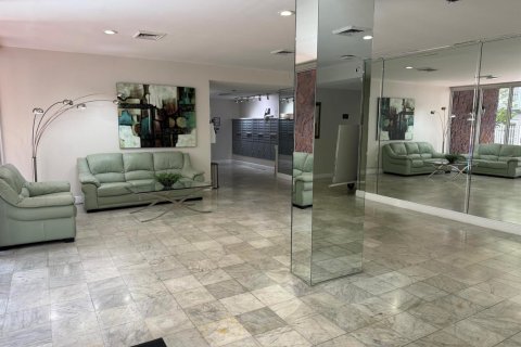 Condominio en venta en Hallandale Beach, Florida, 2 dormitorios, 101.45 m2 № 2429792 - foto 5