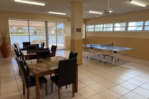 Condominio en venta en Hallandale Beach, Florida, 2 dormitorios, 101.45 m2 № 2429792 - foto 9