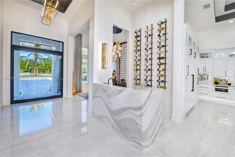 Villa ou maison à vendre à Port Orange, Floride: 4 chambres, 373.93 m2 № 1882172 - photo 4