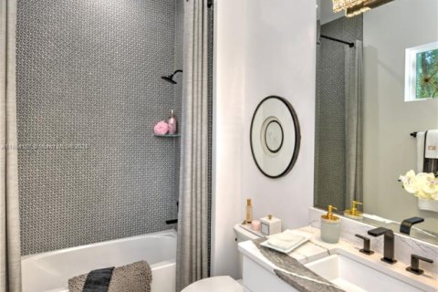 Villa ou maison à vendre à Port Orange, Floride: 4 chambres, 373.93 m2 № 1882172 - photo 27