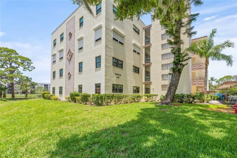 Condominio en venta en Saint Petersburg, Florida, 2 dormitorios, 126.35 m2 № 1757591 - foto 29