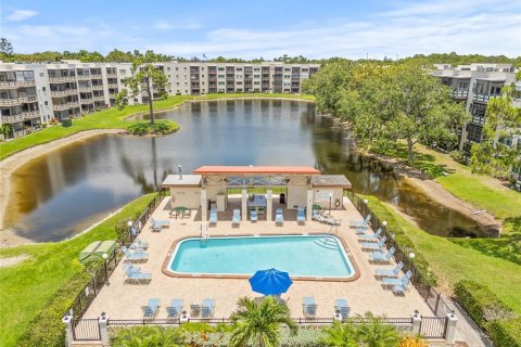 Condominio en venta en Saint Petersburg, Florida, 2 dormitorios, 126.35 m2 № 1757591 - foto 14