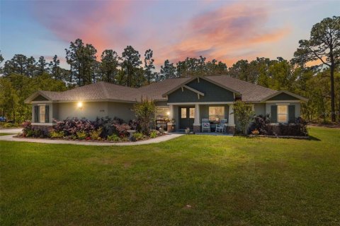 Casa en venta en Brooksville, Florida, 3 dormitorios, 183.2 m2 № 1640910 - foto 1