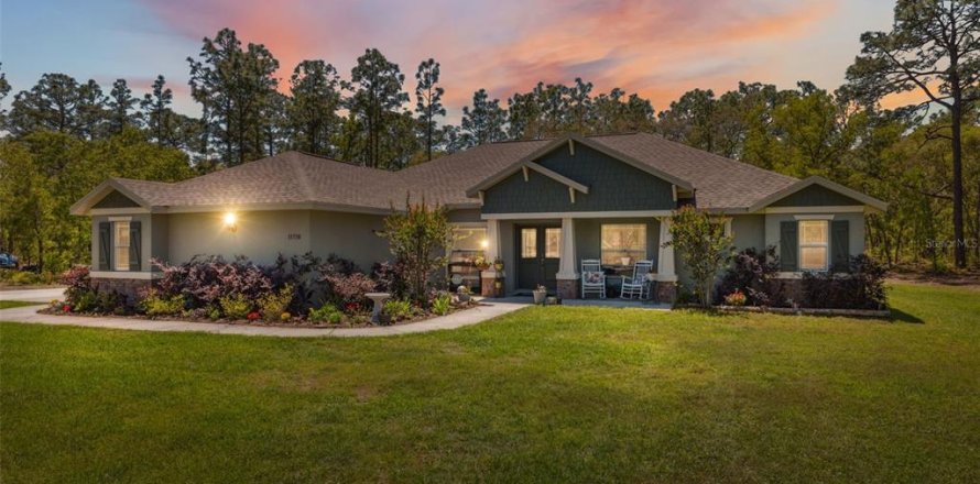 Casa en Brooksville, Florida 3 dormitorios, 183.2 m2 № 1640910