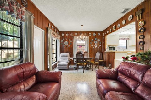 Купить виллу или дом в Майами, Флорида 3 спальни, 130.81м2, № 1955813 - фото 26