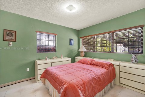 Купить виллу или дом в Майами, Флорида 3 спальни, 130.81м2, № 1955813 - фото 8