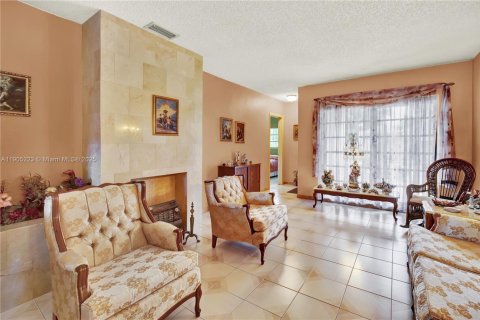 Купить виллу или дом в Майами, Флорида 3 спальни, 130.81м2, № 1955813 - фото 4