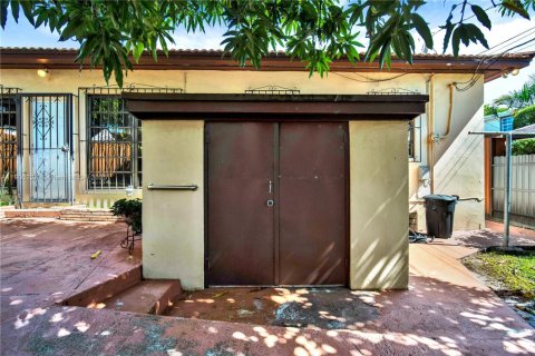 Купить виллу или дом в Майами, Флорида 3 спальни, 130.81м2, № 1955813 - фото 30