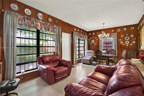 Купить виллу или дом в Майами, Флорида 3 спальни, 130.81м2, № 1955813 - фото 27