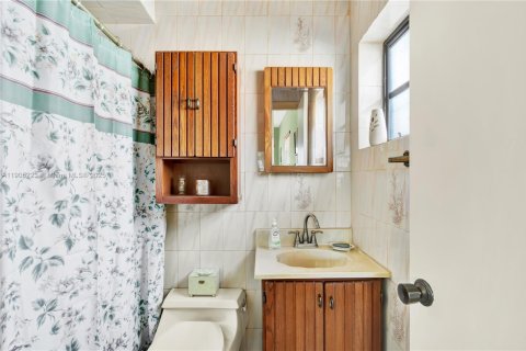 Купить виллу или дом в Майами, Флорида 3 спальни, 130.81м2, № 1955813 - фото 10