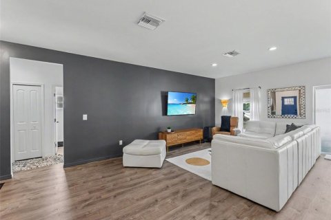 Villa ou maison à vendre à Spring Hill, Floride: 3 chambres, 148.64 m2 № 2093053 - photo 8