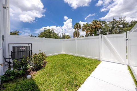 Adosado en venta en Tampa, Florida, 3 dormitorios, 121.42 m2 № 1882901 - foto 7