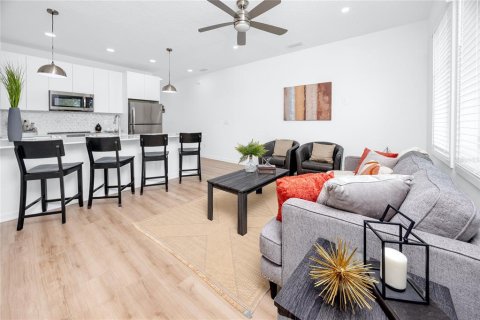 Adosado en venta en Tampa, Florida, 3 dormitorios, 121.42 m2 № 1882901 - foto 10