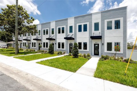 Adosado en venta en Tampa, Florida, 3 dormitorios, 121.42 m2 № 1882901 - foto 2