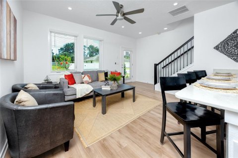 Adosado en venta en Tampa, Florida, 3 dormitorios, 121.42 m2 № 1882901 - foto 13