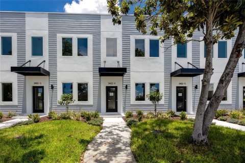 Adosado en venta en Tampa, Florida, 3 dormitorios, 121.42 m2 № 1882901 - foto 3