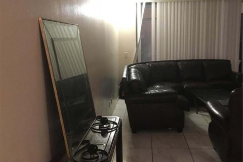 Copropriété à louer à Oakland Park, Floride: 2 chambres, 84.54 m2 № 2432278 - photo 6
