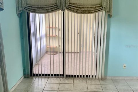 Снять в аренду кондоминиум в Порт-Шарлотт, Флорида 7 комнат, 96.99м2, № 1915051 - фото 10