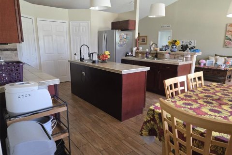 Casa en venta en Kissimmee, Florida, 4 dormitorios, 207.73 m2 № 1800304 - foto 9