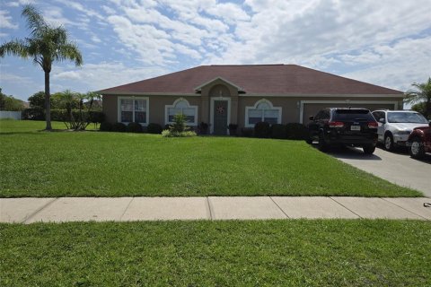 Casa en venta en Kissimmee, Florida, 4 dormitorios, 207.73 m2 № 1800304 - foto 1