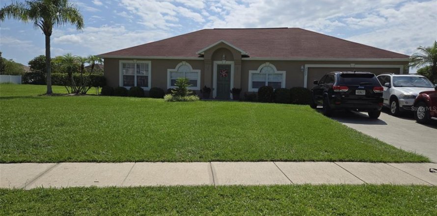 Casa en Kissimmee, Florida 4 dormitorios, 207.73 m2 № 1800304