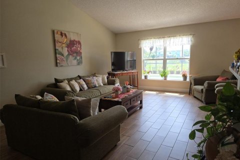 Casa en venta en Kissimmee, Florida, 4 dormitorios, 207.73 m2 № 1800304 - foto 11