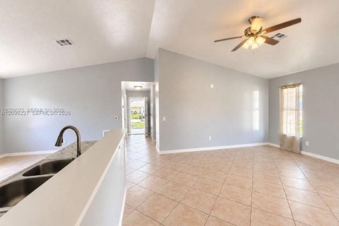 Villa ou maison à louer à Vero Beach, Floride: 2 chambres № 2386884 - photo 4