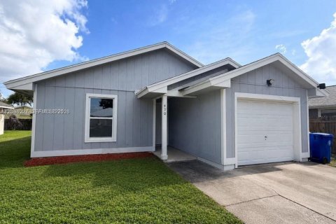 Villa ou maison à louer à Vero Beach, Floride: 2 chambres № 2386884 - photo 13