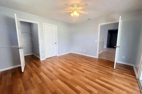 Villa ou maison à louer à Vero Beach, Floride: 2 chambres № 2386884 - photo 10