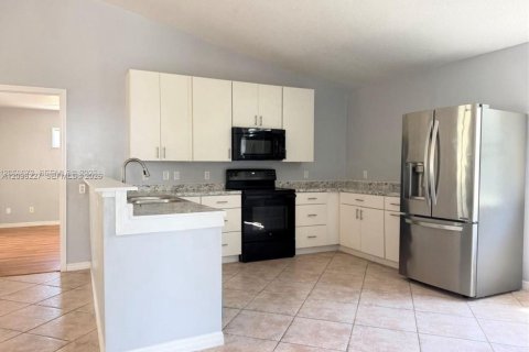 Villa ou maison à louer à Vero Beach, Floride: 2 chambres № 2386884 - photo 12