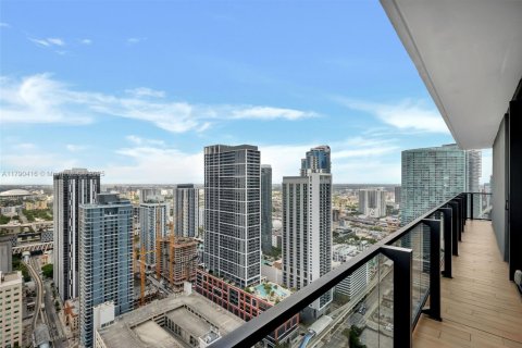 Condo in Miami, Florida, 3 bedrooms  № 1980079 - photo 18