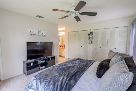 House in Orlando, Florida 3 bedrooms, 145.3 sq.m. № 1898573 - photo 10