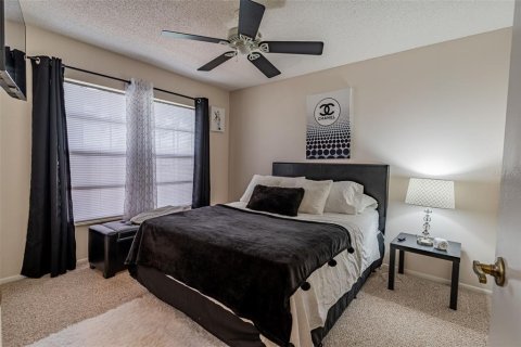 House in Orlando, Florida 3 bedrooms, 145.3 sq.m. № 1898573 - photo 24