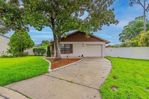 House in Orlando, Florida 3 bedrooms, 145.3 sq.m. № 1898573 - photo 1