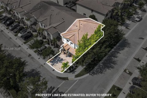Adosado en venta en Doral, Florida, 3 dormitorios, 156.54 m2 № 2057296 - foto 29