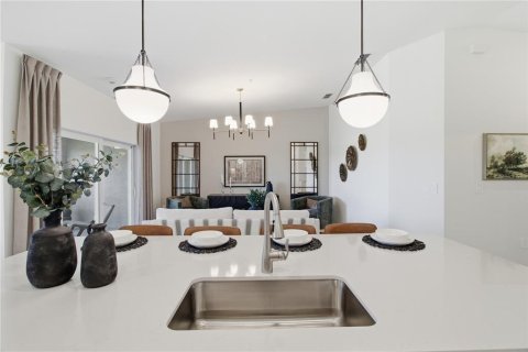 Condo in Lakewood Ranch, Florida, 2 bedrooms  № 2421896 - photo 7